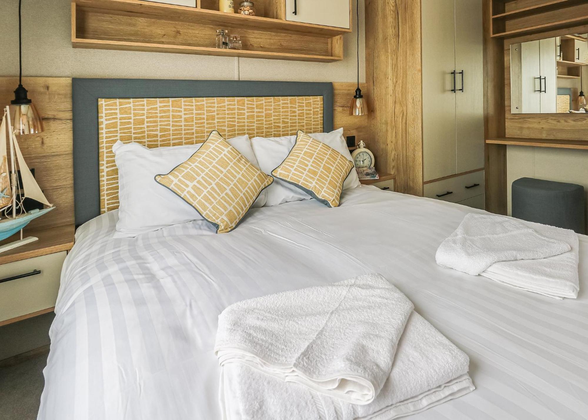 Waters Edge Leisure Park Hotel Cardigan Kültér fotó
