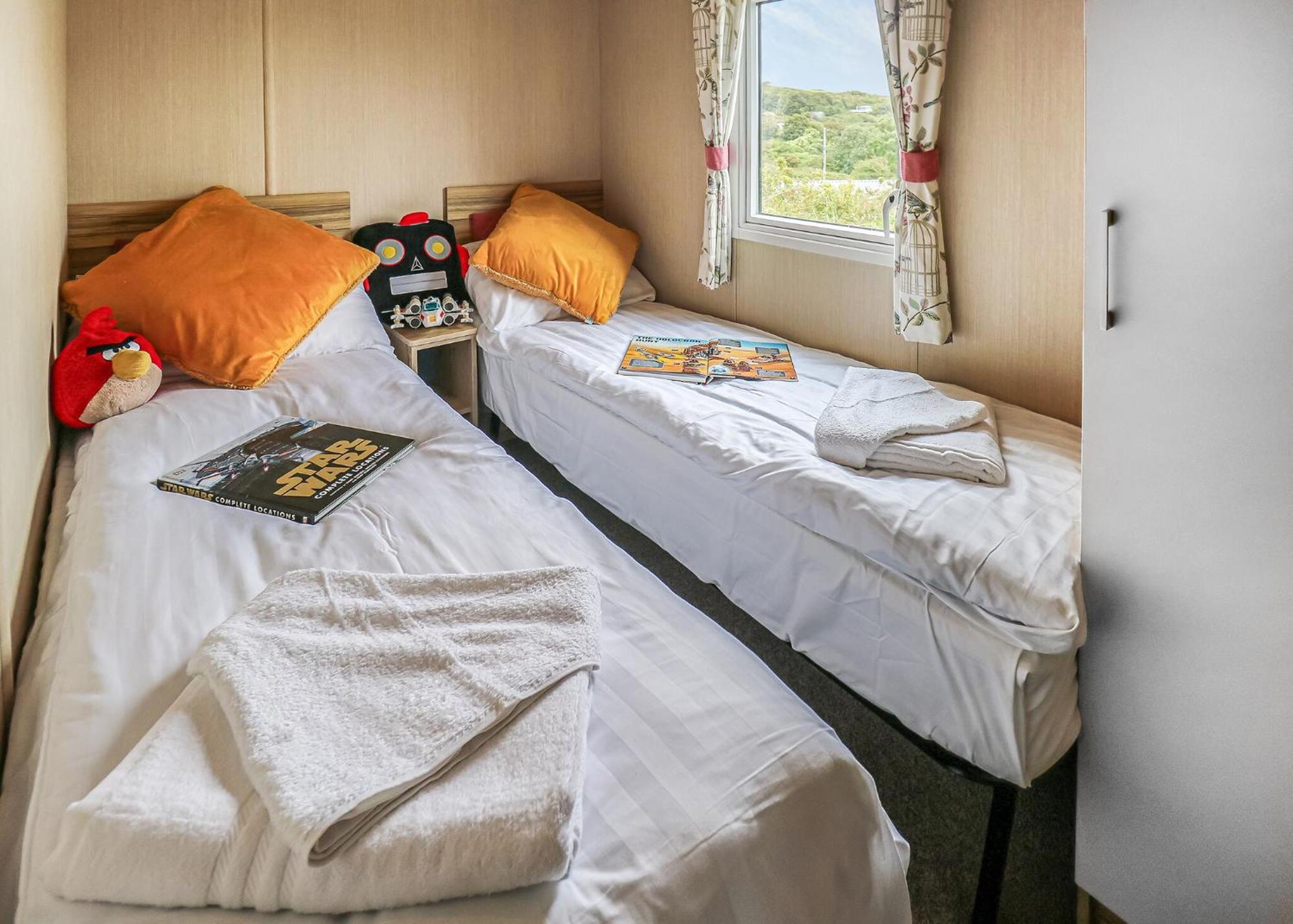 Waters Edge Leisure Park Hotel Cardigan Kültér fotó